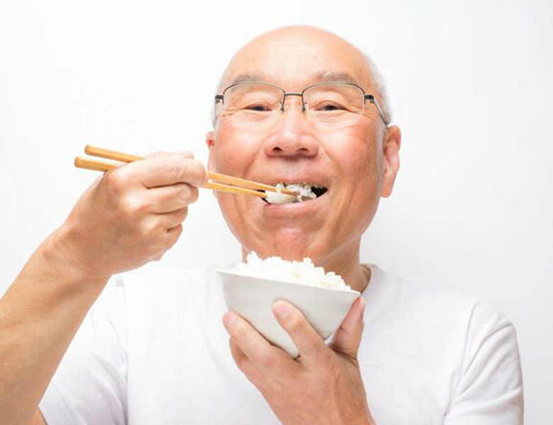 堺市西区の歯医者さん、諏訪ノ森歯科・矯正歯科の歯並びが気になる方へ